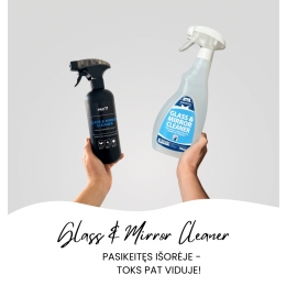 Tīrs spogulis pēc PRO7 Glass & Mirror Cleaner lietošanas, bez traipiem un pirkstu nospiedumiem